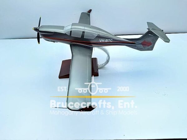 Diamond DA50 VH-BTC - Image 3